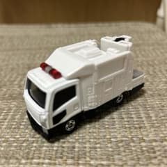トミカ ホワイトミニカー 赤色ライト付き④のサムネイル