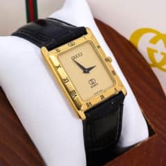 稼働 GUCCI 腕時計 4200FM スクエア ヴィンテージ ローマン3113 稼働 GUCCI 腕時計 4200FM スクエア ヴィンテージ ローマン3113 - メルカリ