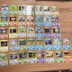 ポケモンカード 旧裏面 まとめ売り 37枚セット - メルカリ