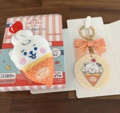 BT21 봉제인형 배지&아크릴 키링RJ 패밀리 마트 한정