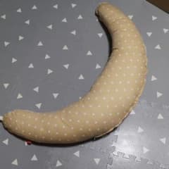 再値下げ　サンデシカ　妊婦さんの洗える抱き枕　三日月　授乳クッション　マタニティのサムネイル