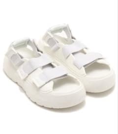 UGG STRATUS / アグ ストラタス サンダル ホワイトのサムネイル