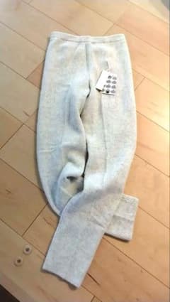 新品タグ付き。 ニットパンツ day and dayのサムネイル