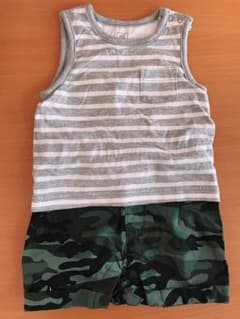 • babyGAP ロンパースのサムネイル
