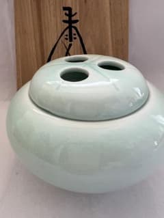 青磁香炉 三枝惣太郎作 共箱付き - メルカリ