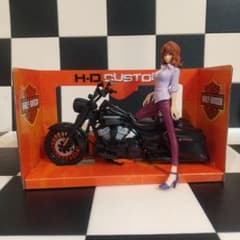 ルパン三世【峰不二子 フィギュア▪ハーレーダビットソン ミニカー】２種セットのサムネイル