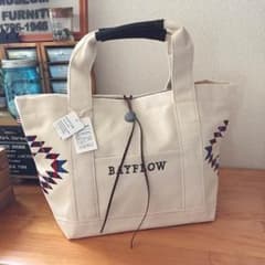 ベイフロー トート オルテガ Mサイズのサムネイル