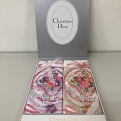 新品箱有り☆Christian Dior ハンカチ 2枚セット 花柄 - メルカリ