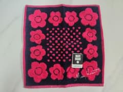 MARY QUANT 花柄タオルハンカチ 約25cmのサムネイル