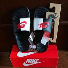 NIKE サンダル  ベナッシのサムネイル