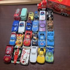 トミカ カーズ ミニカー 大量セット まとめ売りのサムネイル