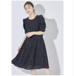 toccocloset ウエストリボン付きパワーショルダーハートドットワンピースのサムネイル