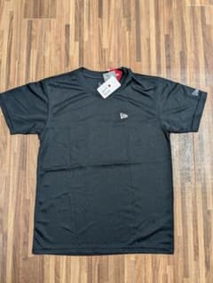 New Era バンダナデザイン Tシャツ 黒のサムネイル