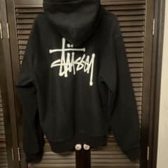 Stussy ブラック パーカー Lサイズのサムネイル