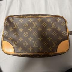 LOUIS VUITTON モノグラム クラッチバッグのサムネイル