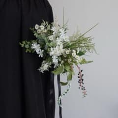 ホワイト×グリーンブーケ　シャンペトルブーケ　野花　結婚式　前撮り　ナチュラル ホワイト×グリーンブーケ シャンペトルブーケ 野花 結婚式 前撮り