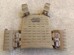 CONDOR Vanquish RS Plate Carrier コヨーテ - メルカリ