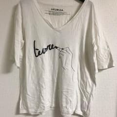 激安★マウジー LOVEプリントＶネックＴシャツのサムネイル