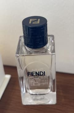 〈プリマテッラ〉FENDI 香水　PRIMMA TERRA 10mlのサムネイル
