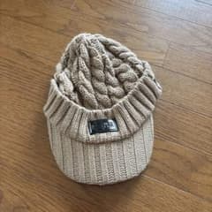 New Era ニットキャップ つば付き ベージュのサムネイル