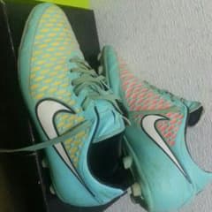 Magista サッカー スパイクのサムネイル