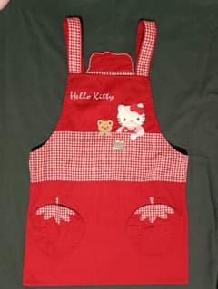 ハローキティ エプロン 赤 イチゴポケット サイズ調整可 - メルカリ