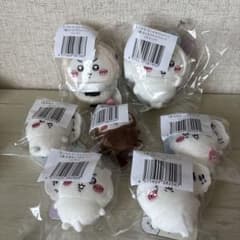 ちいかわ だらけくじ ぬいぐるみ　マスコット2種 バッジ5種のサムネイル