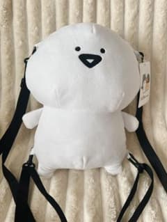 문구와 함께 봉제인형 배낭 어베일