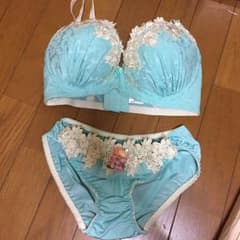 g75  ブラのサムネイル