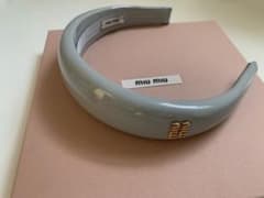 新品 miumiu パテントレザー ヘッドバンド カチューシャ