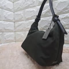 美品！】COACH コーチ アクセサリーポーチ メイクポーチ カーキ 7428 