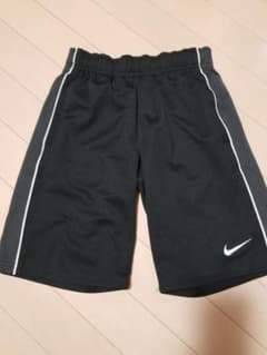 ⭐るーしー様専用⭐　ナイキ　ジュニアショートパンツ　130-　140のサムネイル