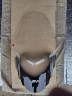 や*ね様 PCX125JF28用GIVI エアロスクリーンのサムネイル