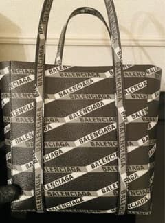 美品BALENCIAGAバレンシアガ2019 エブリディトートバッグXSのサムネイル