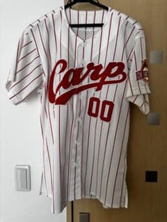 広島東洋カープ 尾形佳紀選手のLサイズ、ホームゲームユニフォーム