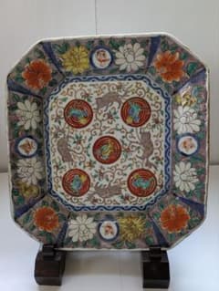 江戸後期〜明治期、古伊万里、『色絵丸文に蝶・鳳凰文、動物花唐草文角