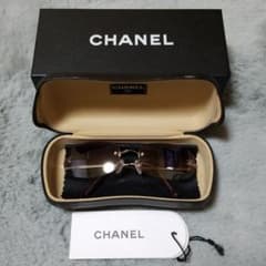 ヴィンテージ CHANEL サングラスのサムネイル