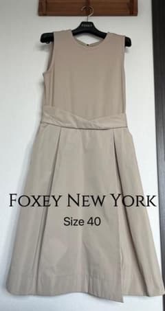 【美品】 フォクシーニューヨーク ベージュ ワンピース 40のサムネイル