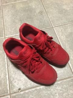 asicsスニーカーのサムネイル
