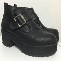 厚底ブーツのサムネイル