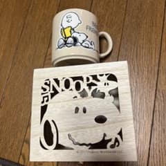 新品　SNOOPYマグカップ木製ケース入りのサムネイル