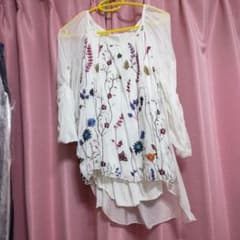 ホワイト 刺繍 チュニック 五分袖のサムネイル