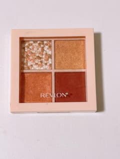 REVLON ダズル　アイシャドウ　クアッドのサムネイル