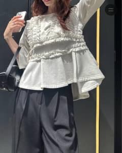 ランダムフリルペプラムスムーストップスのサムネイル