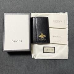 GUCCI キーケース ブラック ビーのサムネイル