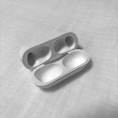 AirPods Pro2 Lightning 充電ケースのみのサムネイル