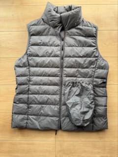 UNIQLO ダウンベスト XL グレーのサムネイル