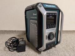 Makita 充電式 現場ラジオ MR113 - メルカリ