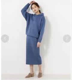 フード付きニットセットアップ ブルー AZUL by moussyのサムネイル