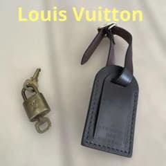 Louis Vuittonボストンバック 南京錠、ネームタグ収納袋付き Louis Vuitton ネームタグと南京錠セット - メルカリ